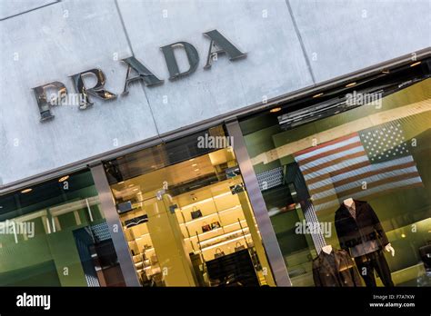 prada shops in manhattan